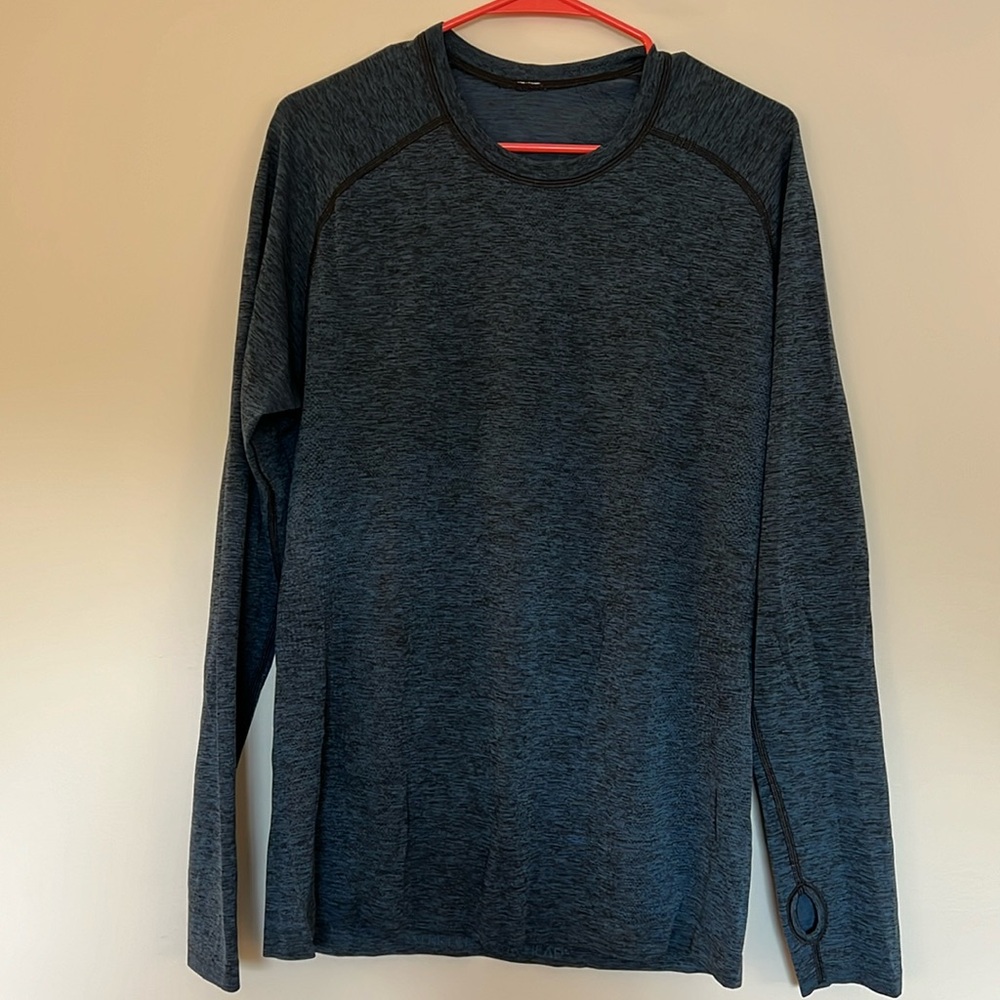 Men’s Long Sleeve Lululemon Shirt